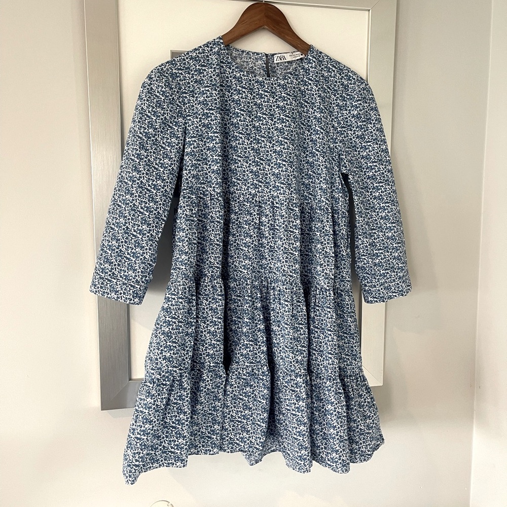 Zara blue and white floral dress 🩵🤍